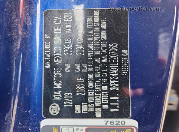 3KPF34AD1LE207065 2020 KIA FORTE Blue Widok komory silnika