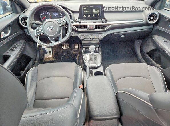 3KPF34AD1LE207065 2020 KIA FORTE Blue Widok deski rozdzielczej