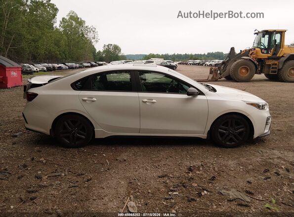 3KPF34AD1ME284844 2021 KIA FORTE White უკანა სალონის ხედი