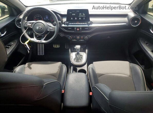 3KPF34AD1ME369666 2021 KIA FORTE Белый Вид панели приборов