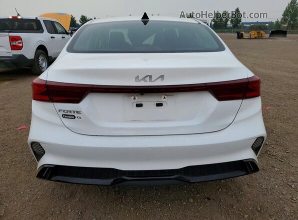 3KPF34AD1RE785210 2024 KIA FORTE Белый Вид сзади