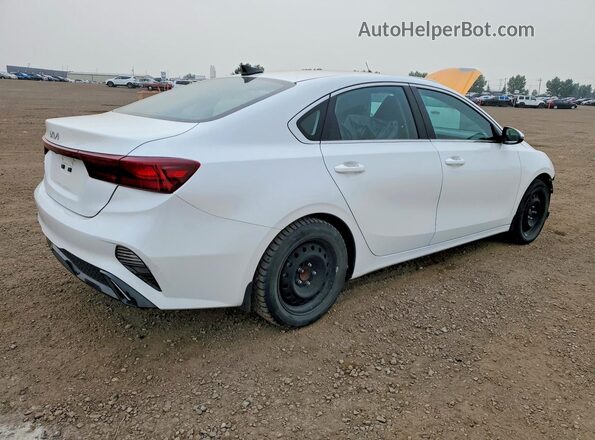 3KPF34AD1RE785210 2024 KIA FORTE Белый Задняя правая четверть