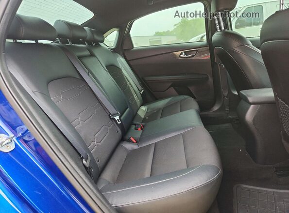 3KPF34AD2ME376447 2021 KIA FORTE Синий Вид задних сидений