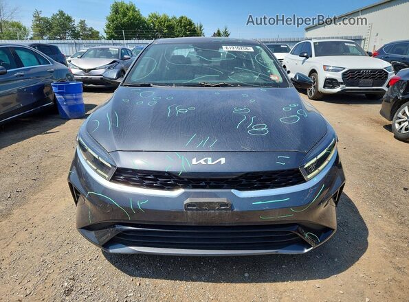 3KPF34AD2RE740132 2024 KIA FORTE Серый Вид спереди