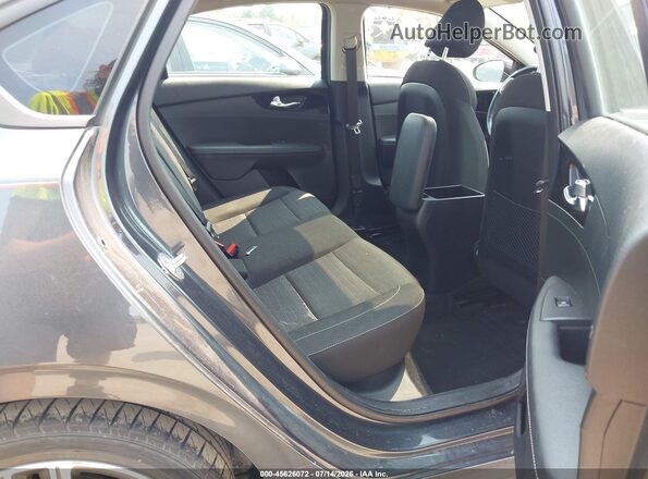3KPF34AD3KE050816 2019 KIA FORTE Gray Vista de la etiqueta del VIN