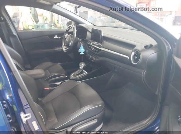 3KPF34AD3ME326477 2021 KIA FORTE Blue Front interior view