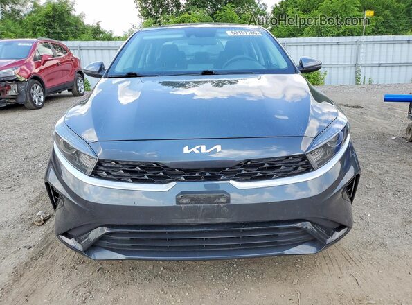 3KPF34AD4NE453286 2022 KIA FORTE Gray Вид спереду