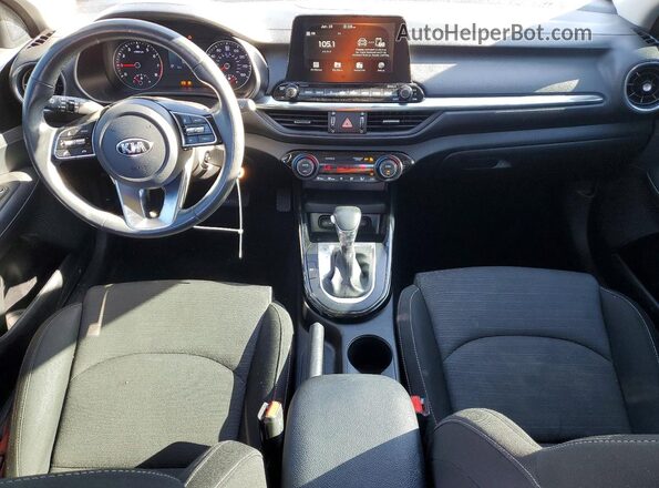 3KPF34AD7KE023036 2019 KIA FORTE Gray Widok deski rozdzielczej