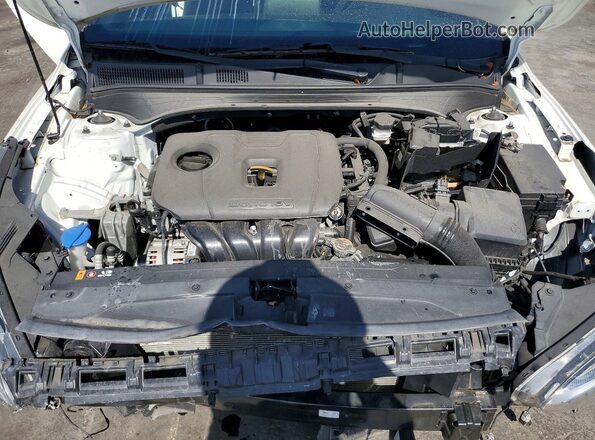 3KPF34AD7ME265036 2021 KIA FORTE White უკანა სალონის ხედი