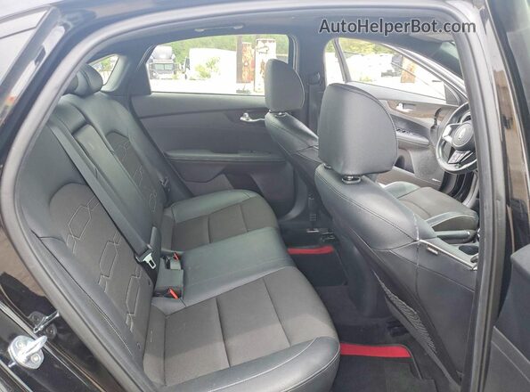 3KPF34ADXME342045 2021 KIA FORTE Black Հետևի նստատեղերի տեսք