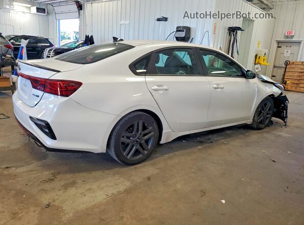 3KPF34ADXME395683 2021 KIA FORTE Белый Задняя правая четверть