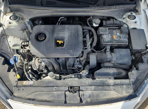 3KPF34ADXPE540810 2023 KIA FORTE White Вид задньої частини салону
