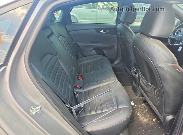 3KPF44AC1PE595019 2023 KIA FORTE Gray Rear seats view