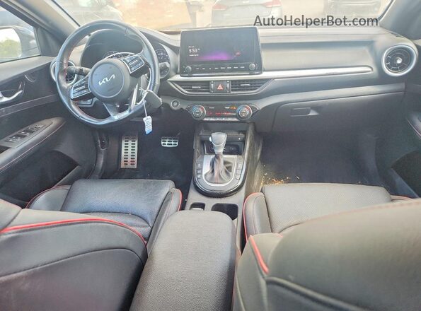 3KPF44AC1PE595019 2023 KIA FORTE Gray Dashboard view