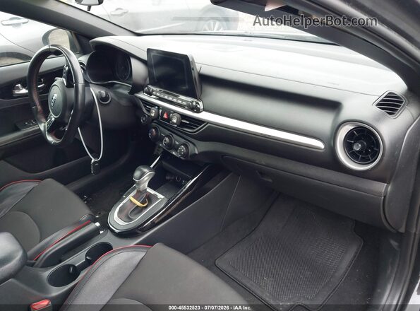 3KPF44AC2ME279561 2021 KIA FORTE Black წინა სალონის ხედი