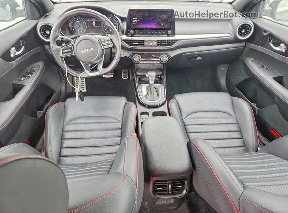 3KPF44AC3PE517020 2023 KIA FORTE Gray Вид панелі приладів