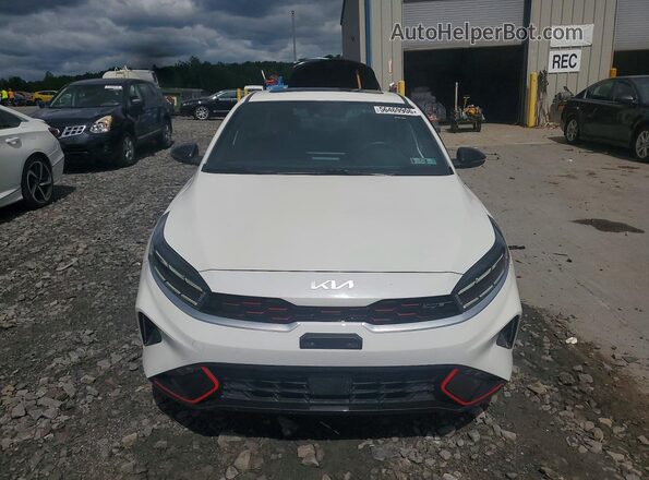 3KPF44AC3PE633253 2023 KIA FORTE White Widok z przodu