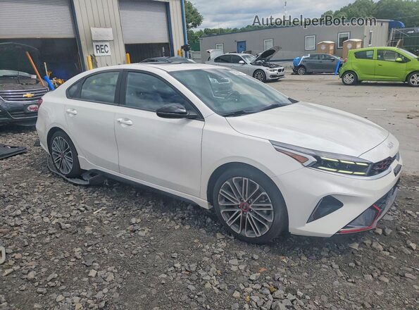 3KPF44AC3PE633253 2023 KIA FORTE White Przód prawy