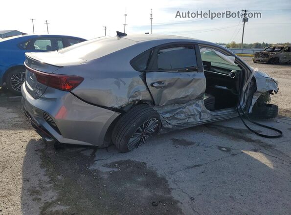 3KPF44AC4NE485546 2022 KIA FORTE Silver Trasero derecho