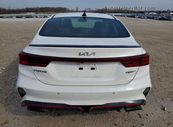 3KPF44AC4PE567053 2023 KIA FORTE White Հետևի տեսք