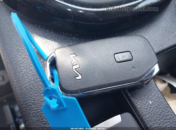 3KPF44AC5PE644173 2023 KIA FORTE Black Widok deski rozdzielczej