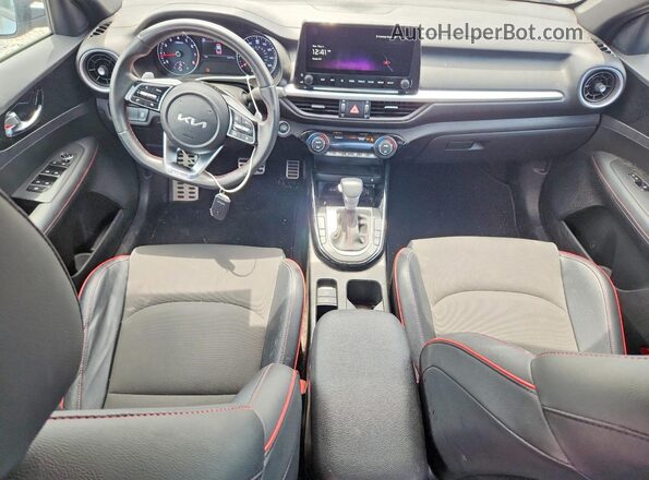 3KPF44AC6PE528738 2023 KIA FORTE Gray Вид панелі приладів