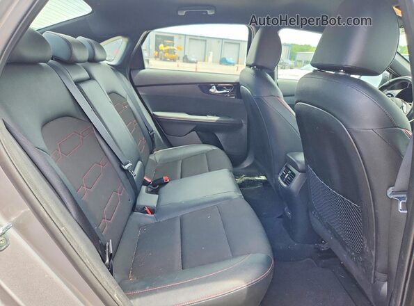 3KPF44AC6PE528738 2023 KIA FORTE Gray Вид задніх сидінь