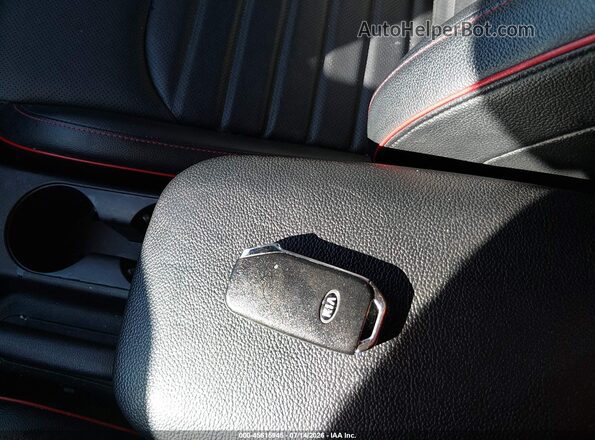 3KPF44AC7LE256064 2020 KIA FORTE White Widok deski rozdzielczej