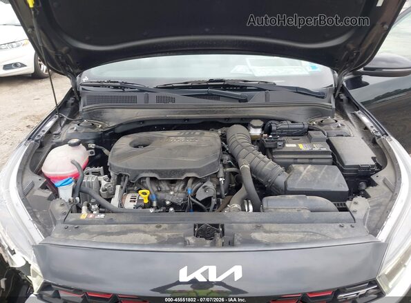 3KPF44AC7NE437989 2022 KIA FORTE Black Вид ззаду