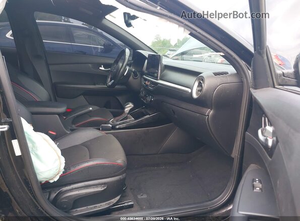 3KPF44AC7NE457725 2022 KIA FORTE Black Front interior view