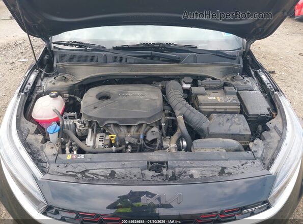 3KPF44AC7NE457725 2022 KIA FORTE Black Rear view