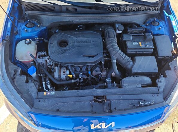 3KPF44AC7NE481457 2022 KIA FORTE Синий Вид задней части салона