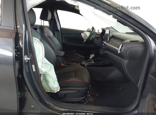 3KPF44AC8RE815369 2024 KIA FORTE Gray წინა სალონის ხედი