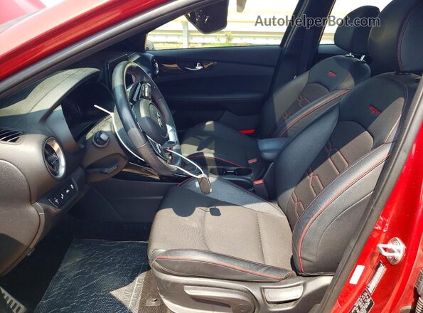 3KPF44AC9ME365322 2021 KIA FORTE Red Vista interior delantera