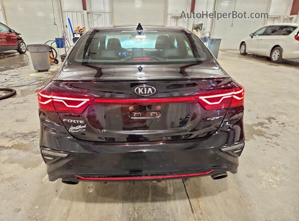 3KPF44AC9ME376174 2021 KIA FORTE Black Rear view