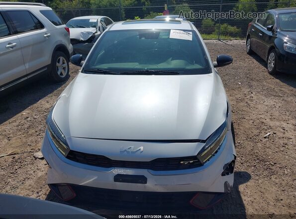 3KPF44AC9NE469908 2022 KIA FORTE White Widok zestawu wskaźników
