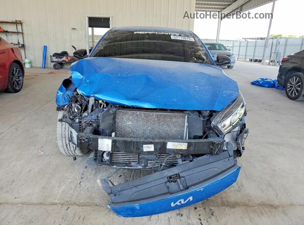 3KPF44AC9PE561054 2023 KIA FORTE Blue Widok z przodu