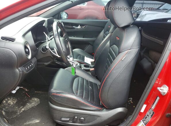 3KPF44ACXME301757 2021 KIA FORTE Red Vista interior delantera