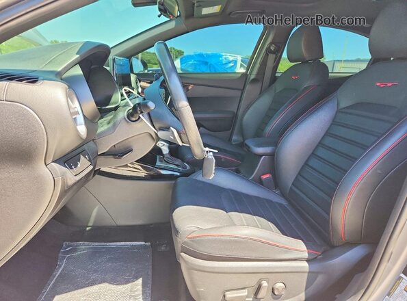 3KPF44ACXPE581460 2023 KIA FORTE Серый Вид салона спереди