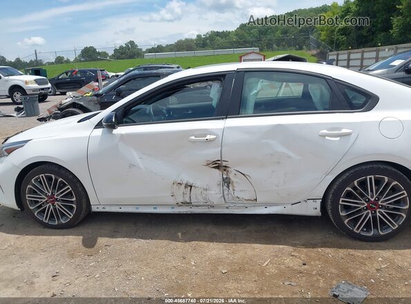 3KPF44ACXRE793021 2024 KIA FORTE White Widok z przodu