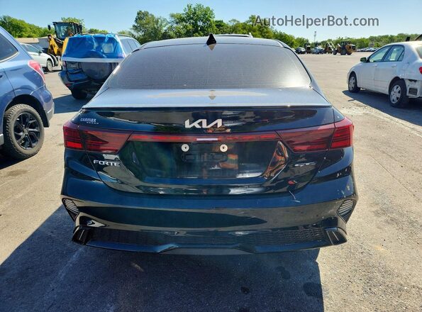 3KPF54AD0NE425771 2022 KIA FORTE Black Вид ззаду