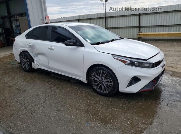 3KPF54AD0NE509718 2022 KIA FORTE White Delantero derecho