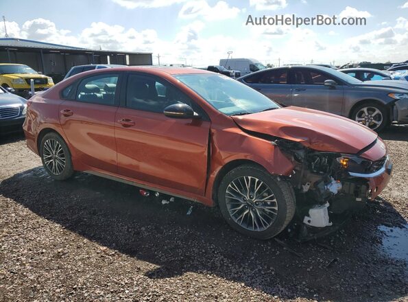 3KPF54AD0PE596006 2023 KIA FORTE Оранжевый Передняя правая четверть