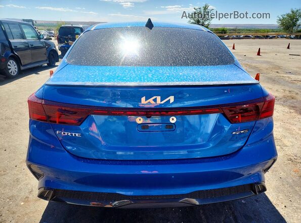 3KPF54AD0PE602306 2023 KIA FORTE Blue Вид ззаду