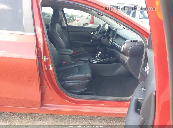3KPF54AD1KE084313 2019 KIA FORTE Orange Вид салону спереду