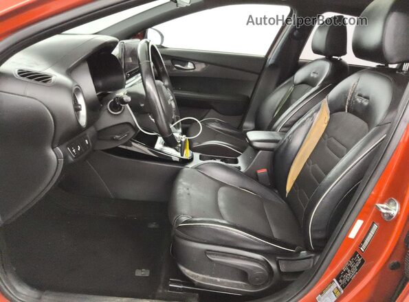 3KPF54AD1NE434768 2022 KIA FORTE Orange წინა სალონის ხედი