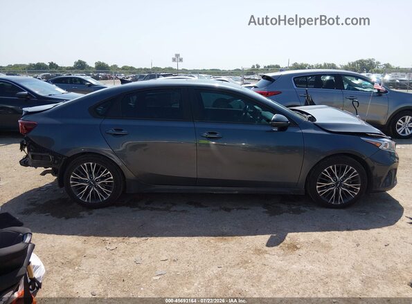 3KPF54AD1NE492962 2022 KIA FORTE Серый Вид задней части салона