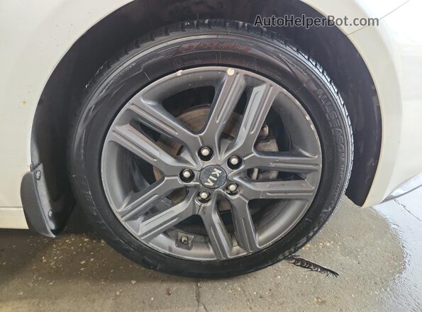 3KPF54AD2ME281039 2021 KIA FORTE White 