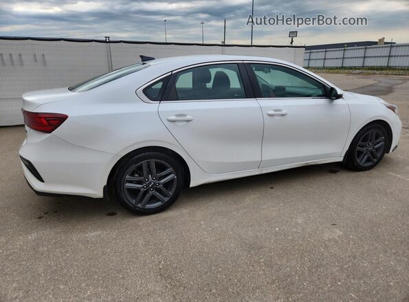 3KPF54AD2ME281039 2021 KIA FORTE White 