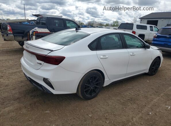 3KPF54AD2NE441177 2022 KIA FORTE White უკანა მარჯვენა